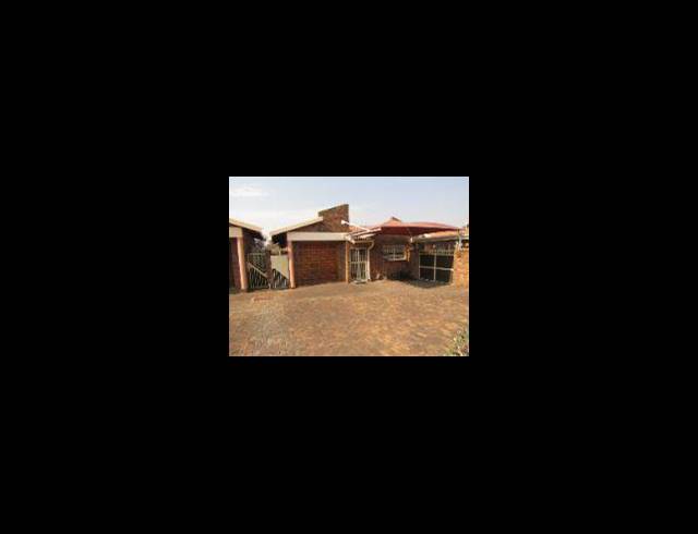 2 BEDROOM TOWNHOUSE SOLD IN MEYERSDAL